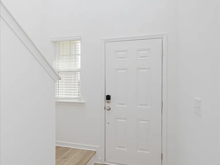 218 Hickory Ridge Trl — Photo 6