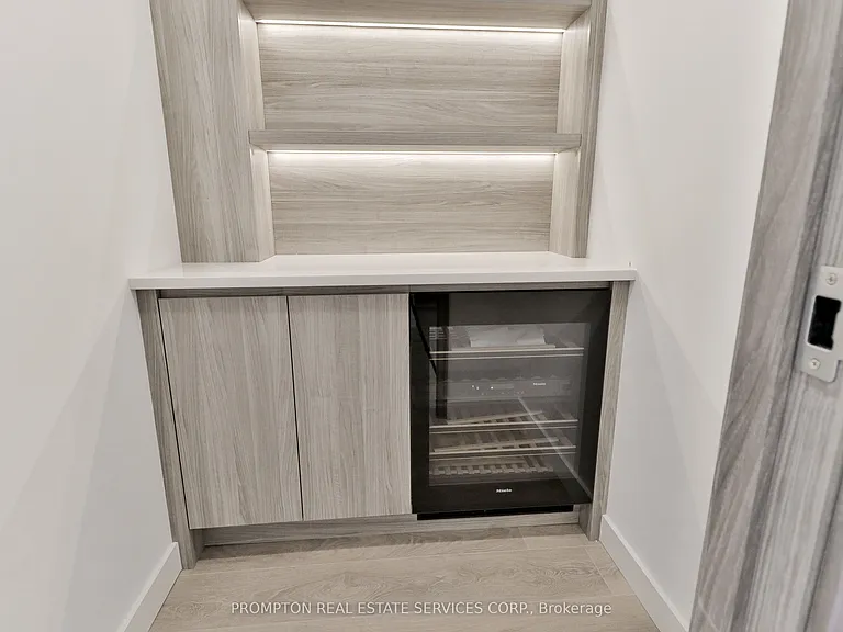 18 Esther Shiner Blvd #610 — Photo 16