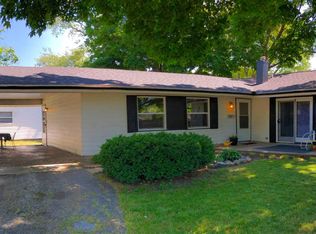 1124 Ebeling Dr, South Bend, IN