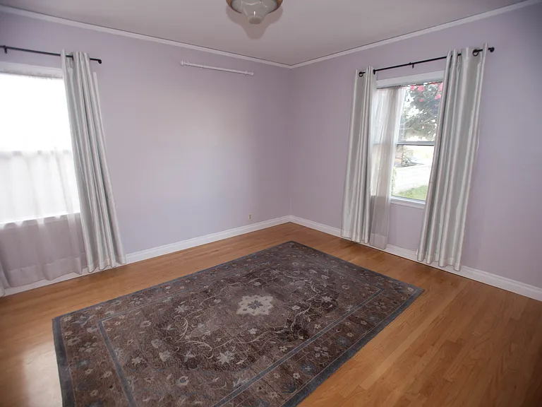 404 E Orange St — Photo 18