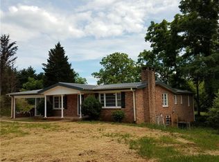 112 Hayes Rd, Pickens, SC 29671