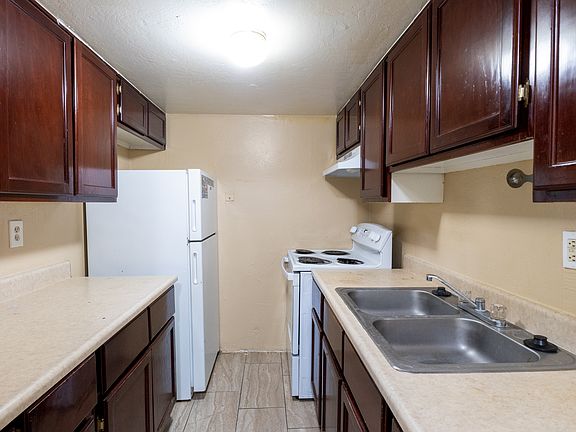 819 S Stapley Dr Apt 8-5_01092023