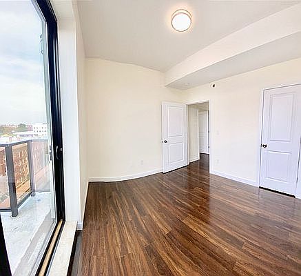 5th image of 1705 E 17th St #801G