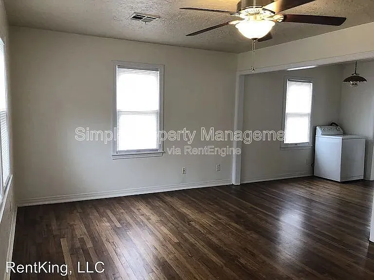 Building Photo - 509 W Tonhawa St