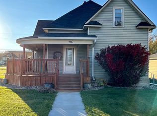 411 S Main Ave, Sutton, NE 68979