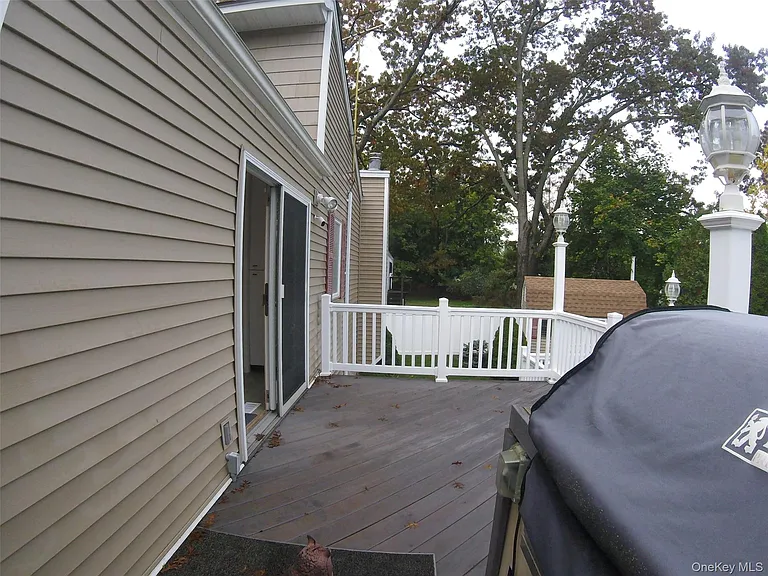 3 Crown St — Photo 20
