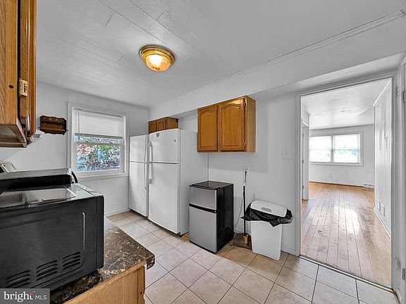 5th image of 5540 60th Ave