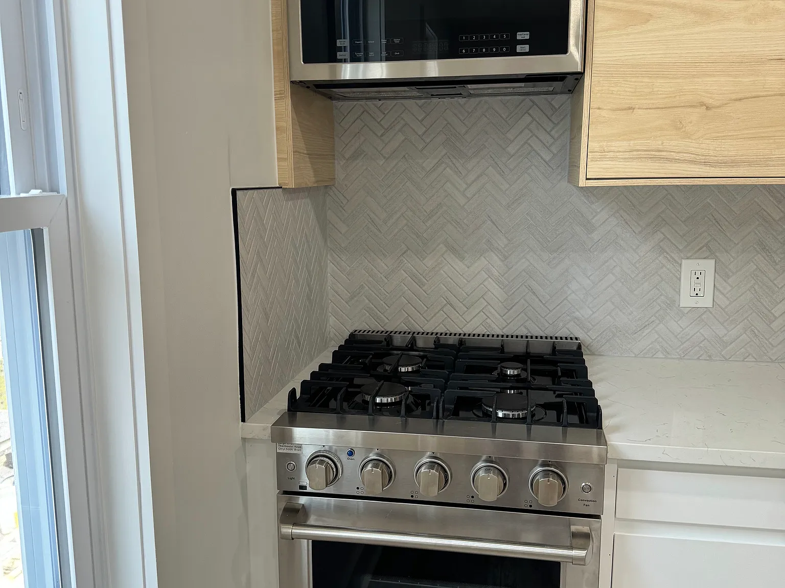 3 bed, 1000 sqft, $3,650 — Photo 4