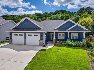 1414 Cornerstone Dr, Cross Plains, WI 53528