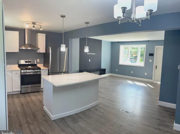11441 Schuylkill Rd, Rockville, MD 20852