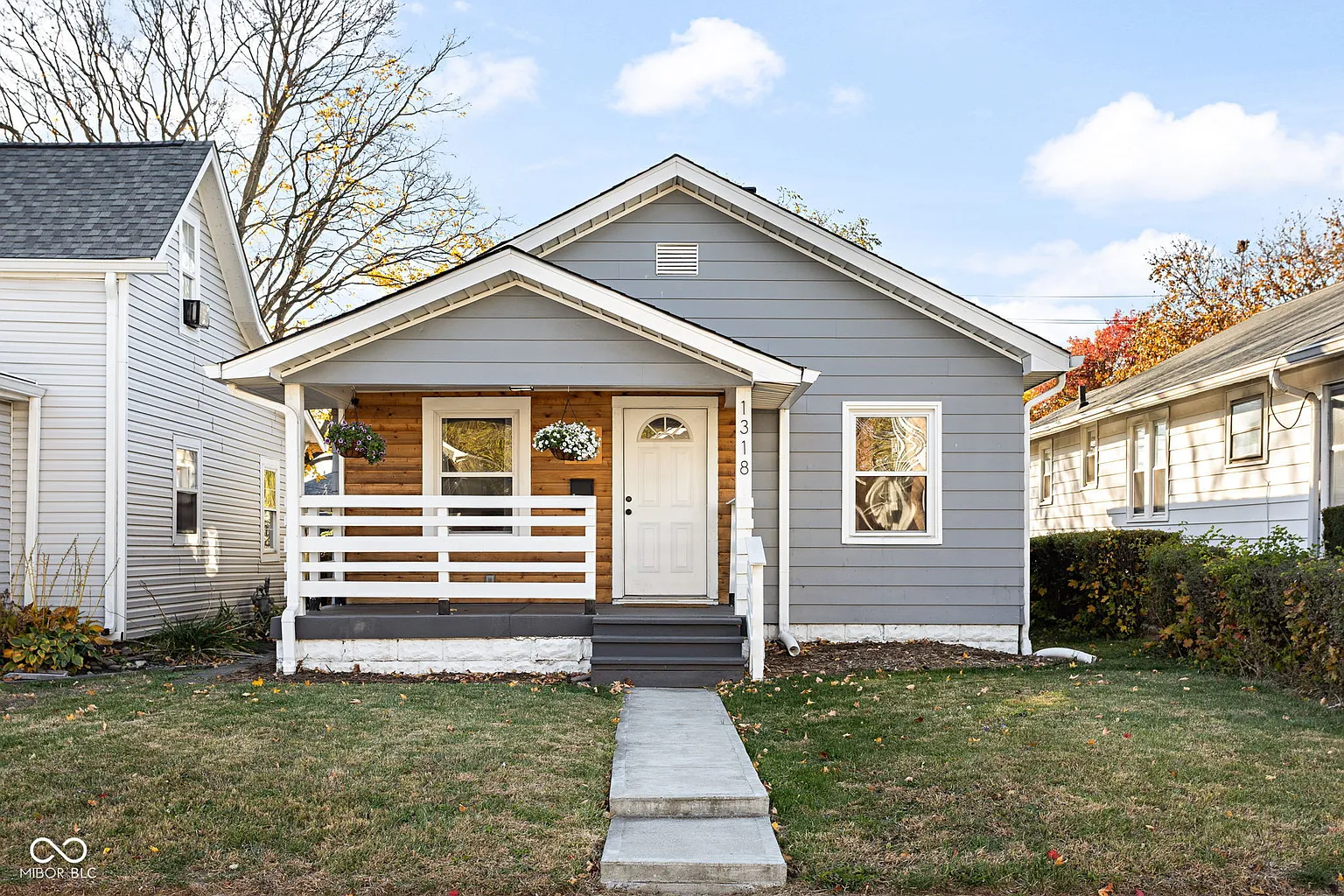 1318 N Grant Ave photo 1