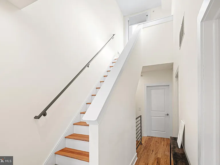 1215 N 5th St #2 — Photo 20