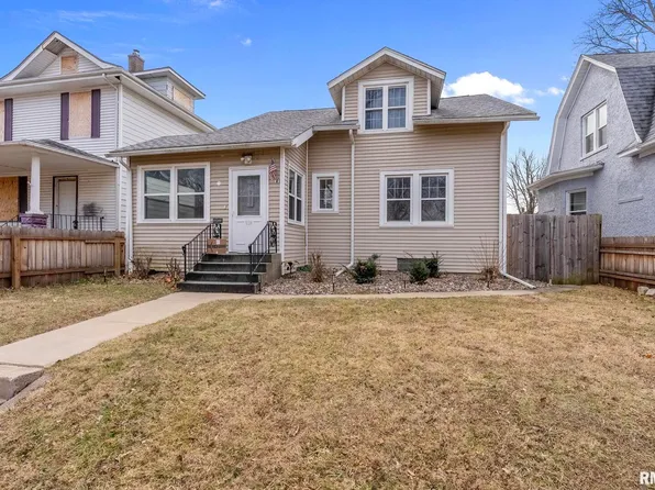 720 20th Ave, East Moline, IL 61244