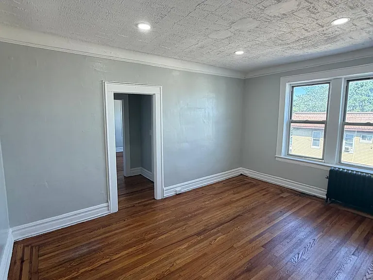1300 Springfield Ave #304 — Photo 6