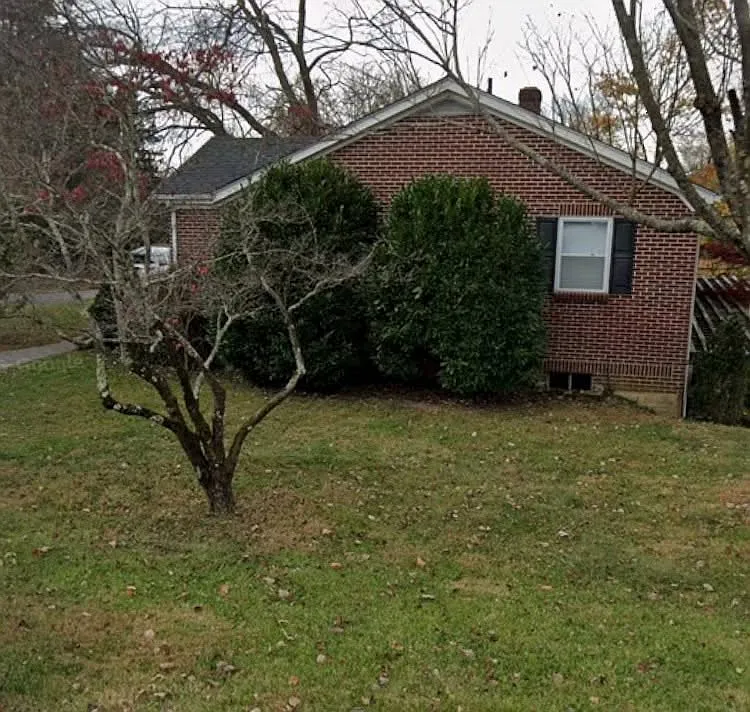 3 bed, 1232 sqft, $1,875 — Photo 2