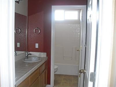 2nd image of 1680 Live Oak Ct