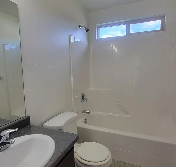 1652 W Brooke St — Photo 18
