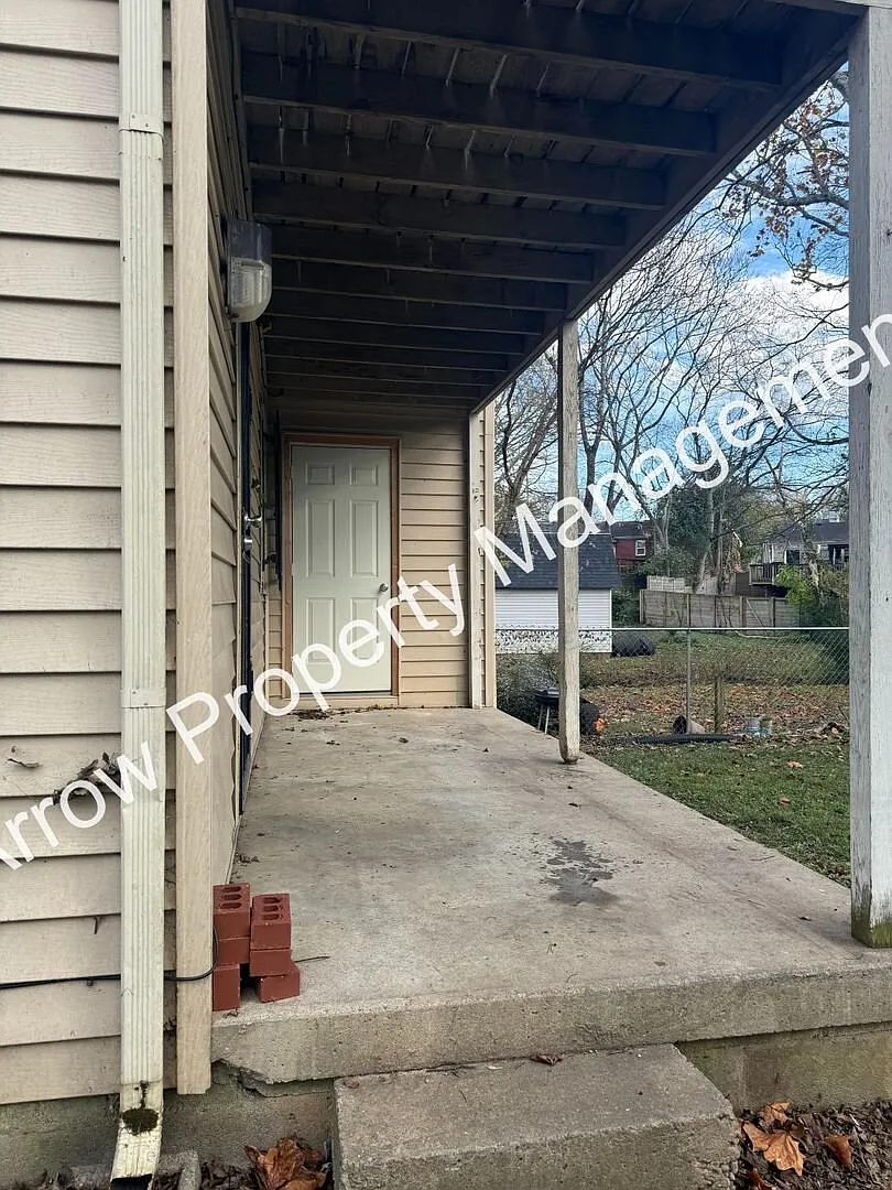 Great 2 Bedroom Home in Madison! — Photo 2