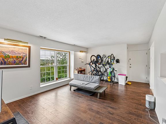 2nd image of 1110 E 6th St APT 11