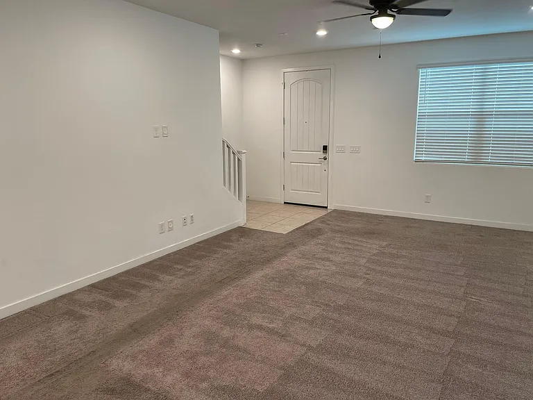 1090 E Marlin Dr — Photo 18