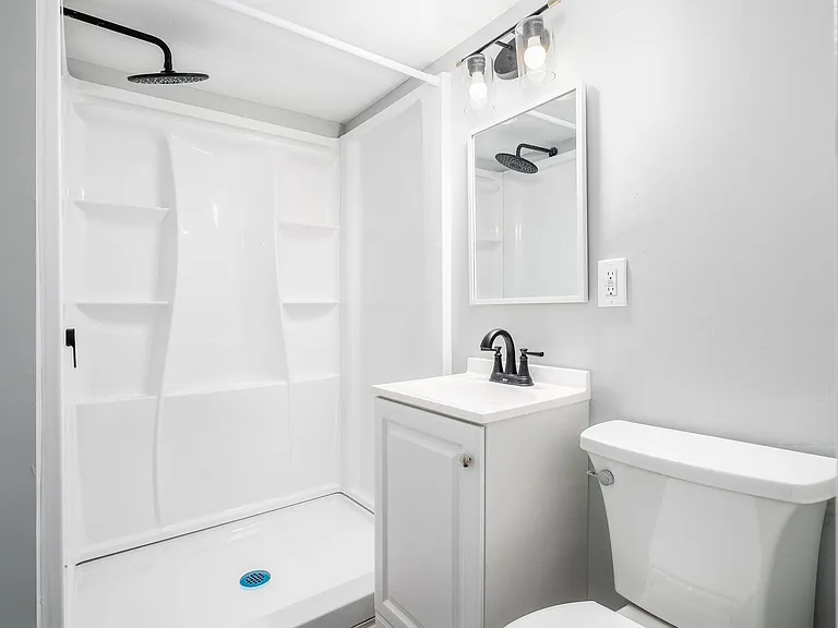 142 W 8th Ave #B — Photo 20