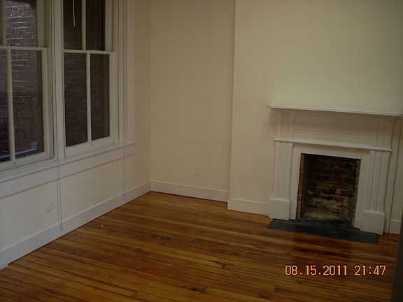 4th image of 218 W Main St #A