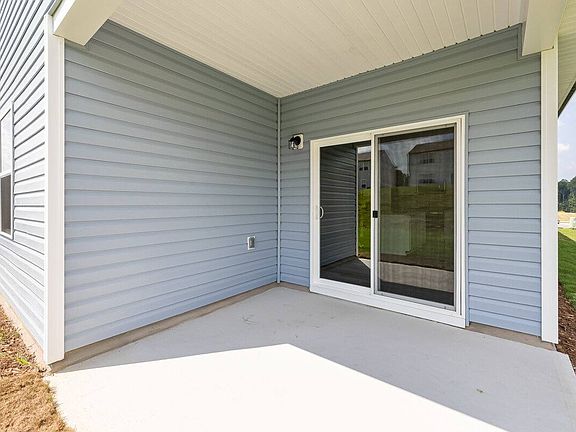 3rd image of 1624 Garden Passage Dr
