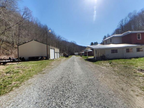 1711 Derby Rd, Appalachia, VA 24216