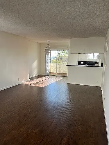 1339 Federal Ave #7 Photo 1