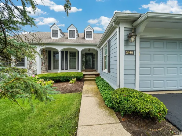 2445 Thistle Pointe, Bloomfield Hills, MI 48304