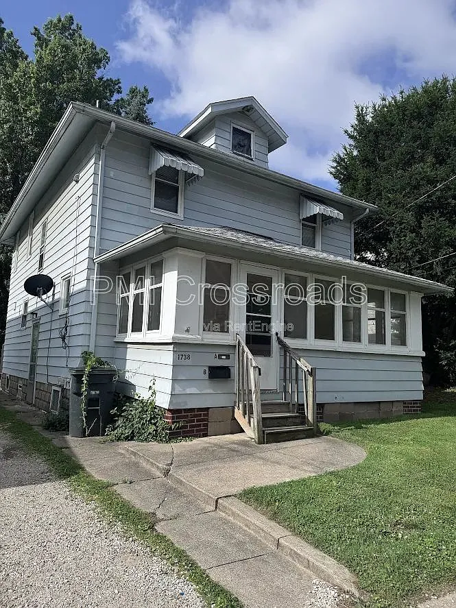 2 bed, 1.0 bath, 768 sqft, $995 — Photo 1