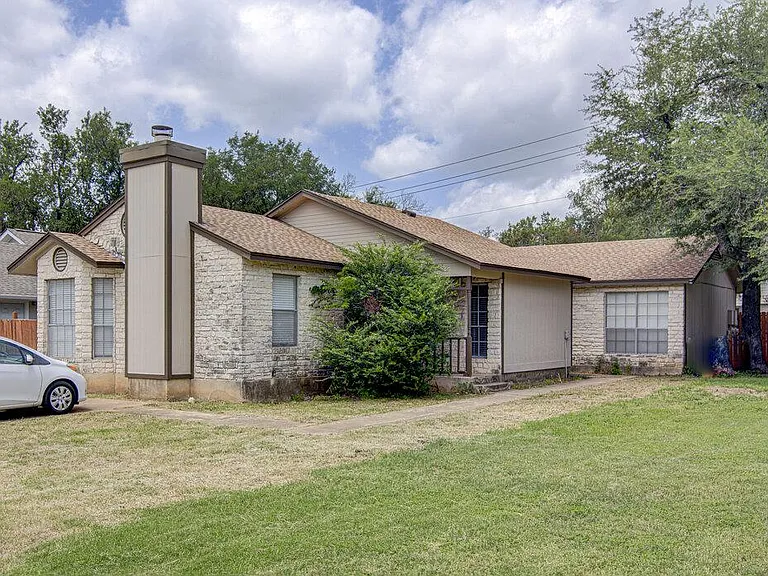 9624 Sugar Hill Dr #A — Photo 2