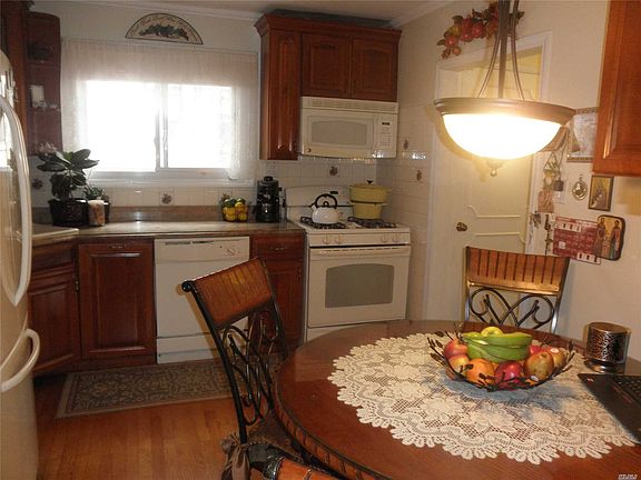 5th image of 6139 231st St