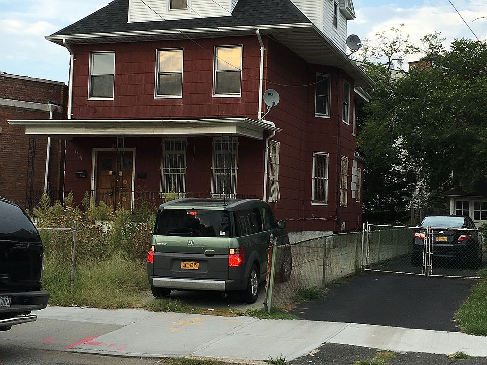 2nd image of 8581 115th St