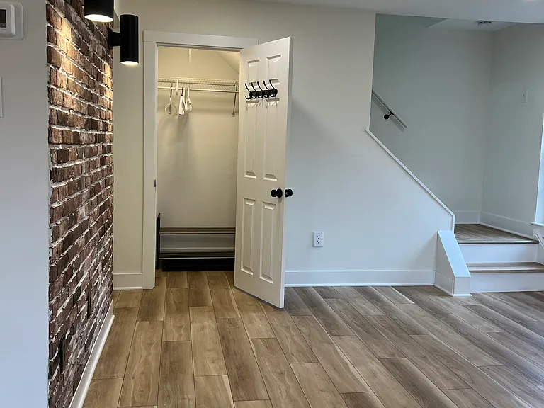 260 Arbour Ct — Photo 6