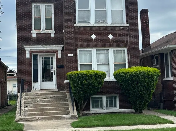 8327 S Crandon Ave, Chicago, IL 60617