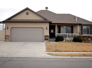 2108 E Shadow Dr, Eagle Mountain, UT 84005