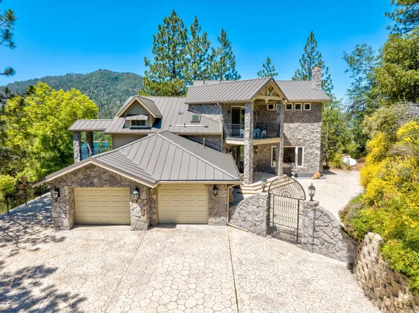 38786 Fawn Point Ln, Bass Lake, CA 93604