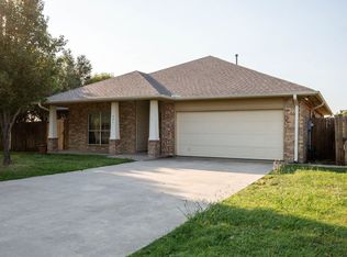 401 Madison Pl, Ponder, TX 76259