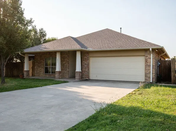 401 Madison Pl, Ponder, TX 76259
