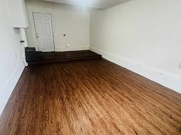 5th image of 610 N 15th St