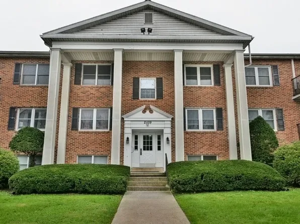2109 Cedar Run Dr APT 307, Camp Hill, PA 17011