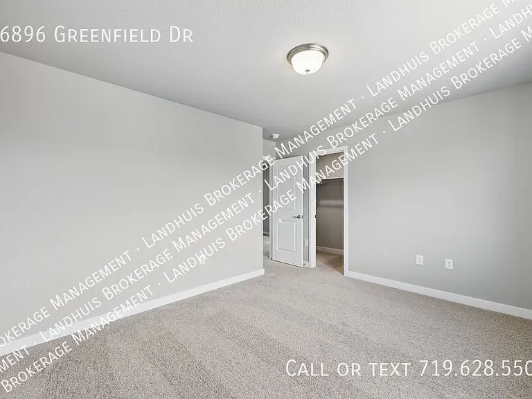 16896 Greenfield Dr — Photo 22