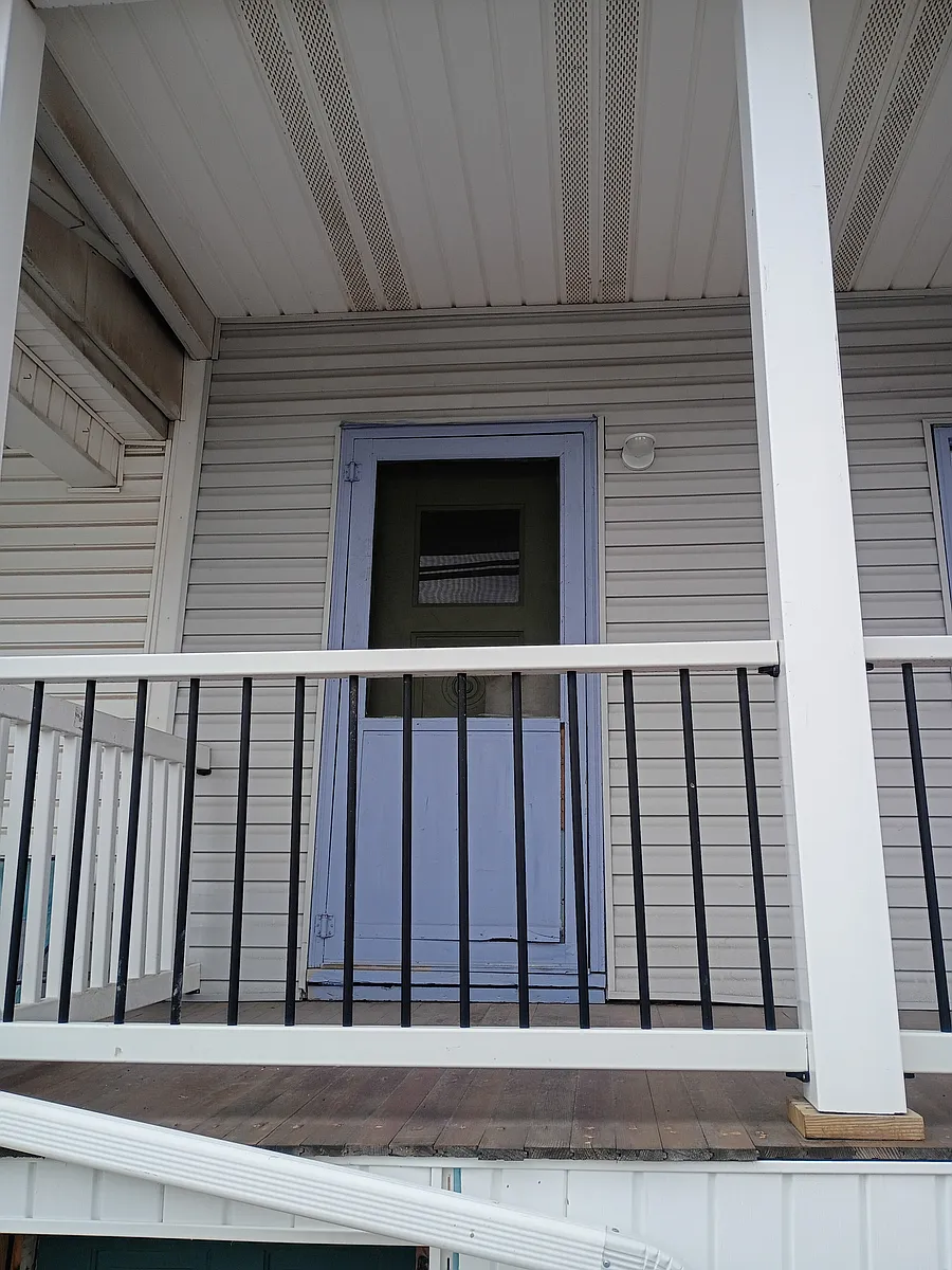 Building Photo - 188 Mahanoy St #2