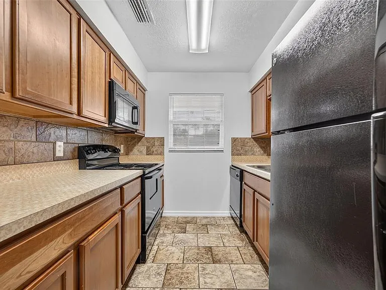 4796 Tangerine Ave #4796 — Photo 14