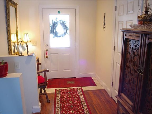 2nd image of 738 Amanda Ave NW