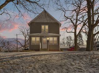 813 5th Ave NW, Faribault, MN 55021