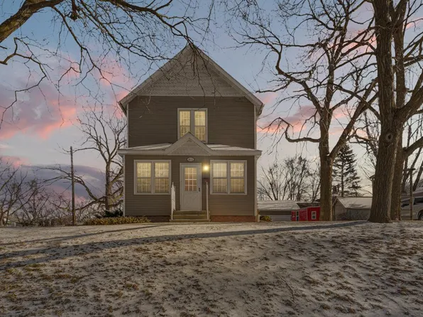 813 5th Ave NW, Faribault, MN 55021