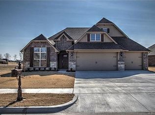 9116 E 132nd St S, Bixby, OK 74008