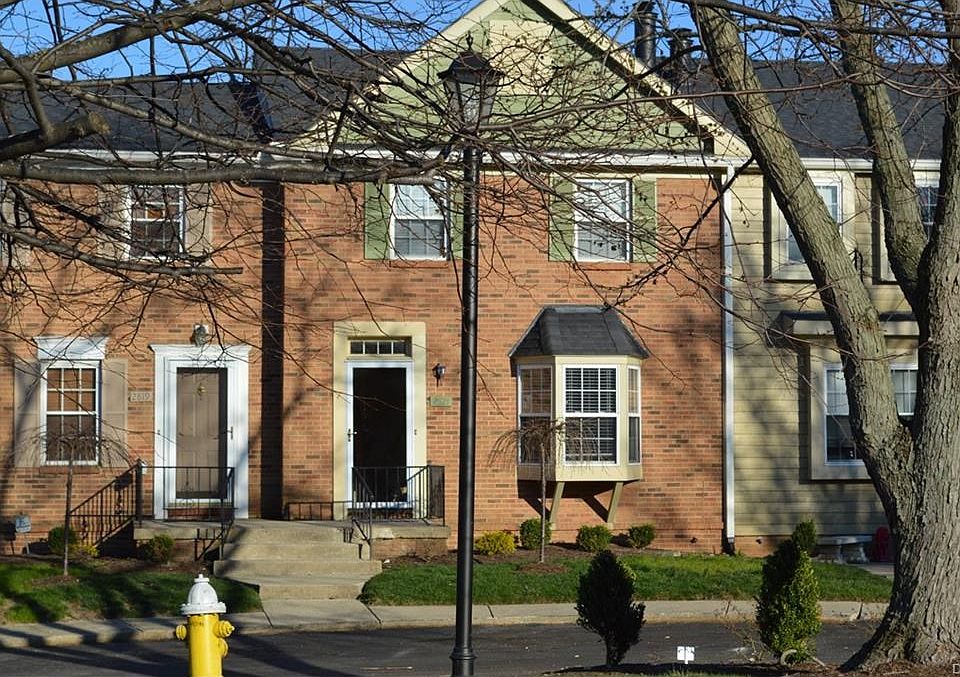 1st image of 2821 Red Lion Ct